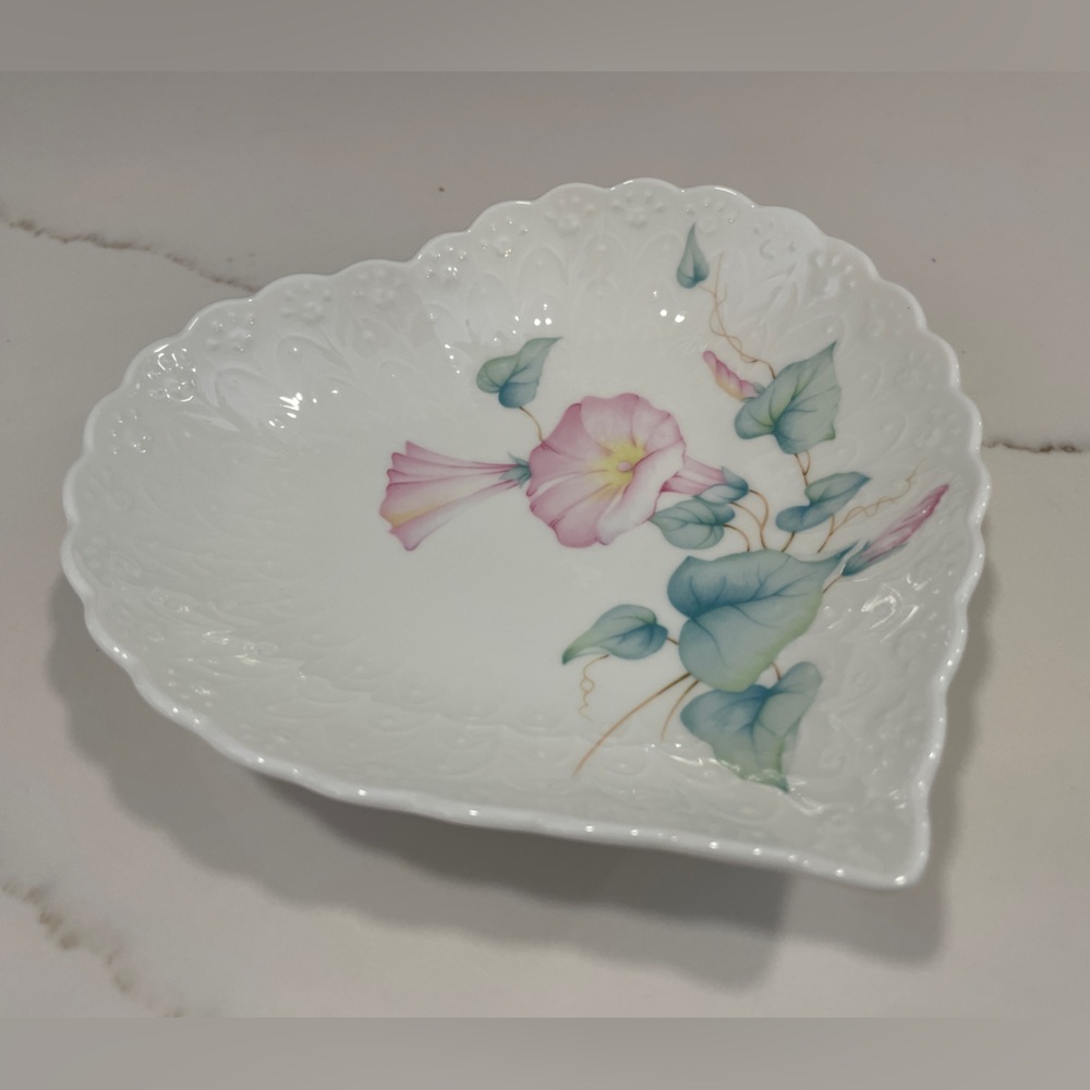 Mikasa Heart Shaped Floral Dish